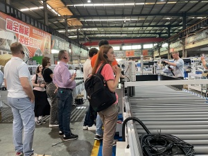 FORTRAN Nampa Delegasi Luar Negeri: Pertukaran Teknis lan Prospek Kerjasama